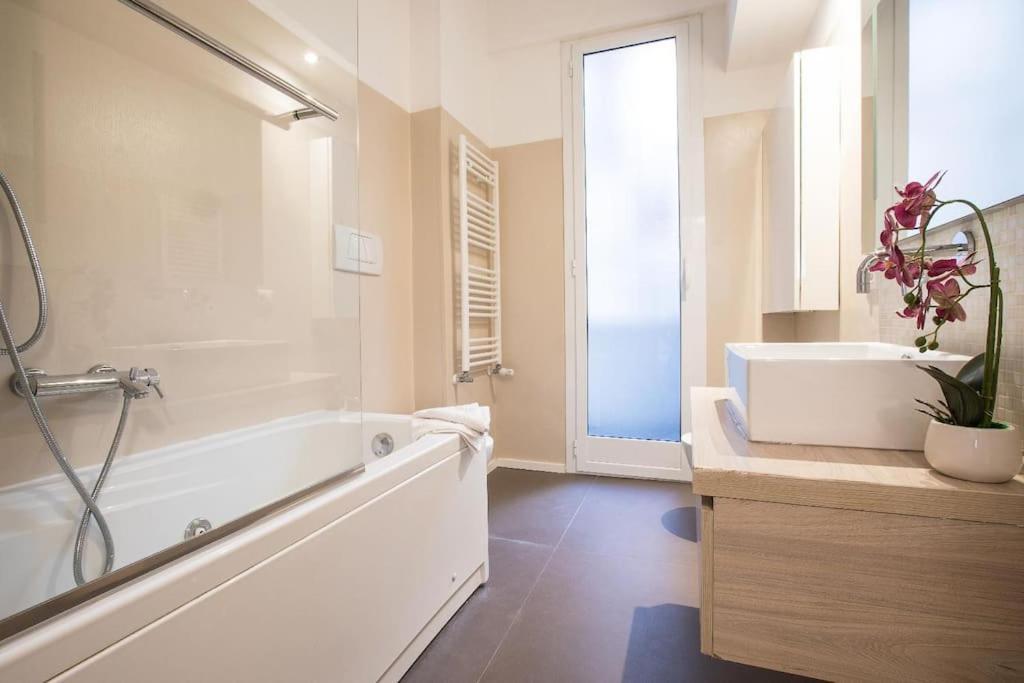 My Trastevere Three Bedroom View Apartment -Top Collection Rome Buitenkant foto